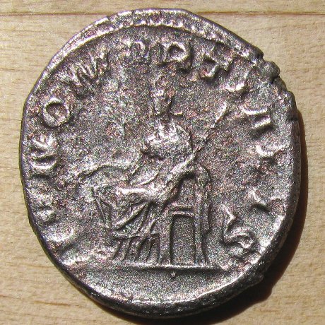 Found-A-Silver-Antoninianus-In-A-Lot-Of-Uncleaned-Coins